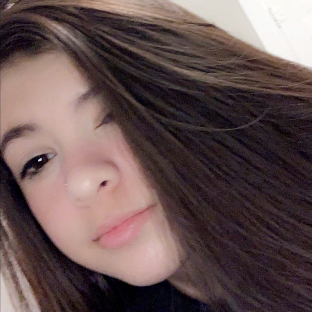Meet your Posher, Cierra